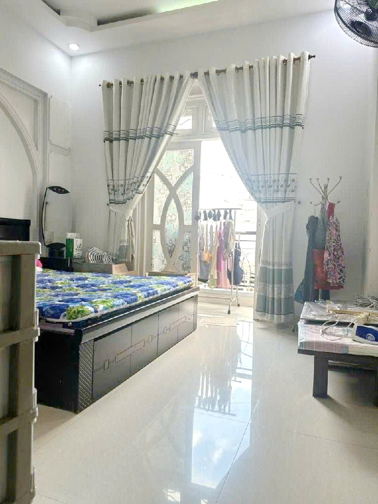 Bán nhà 3 lầu hẻm xe tải gần cầu Chữ Y P.Chánh Hưng Quận 8